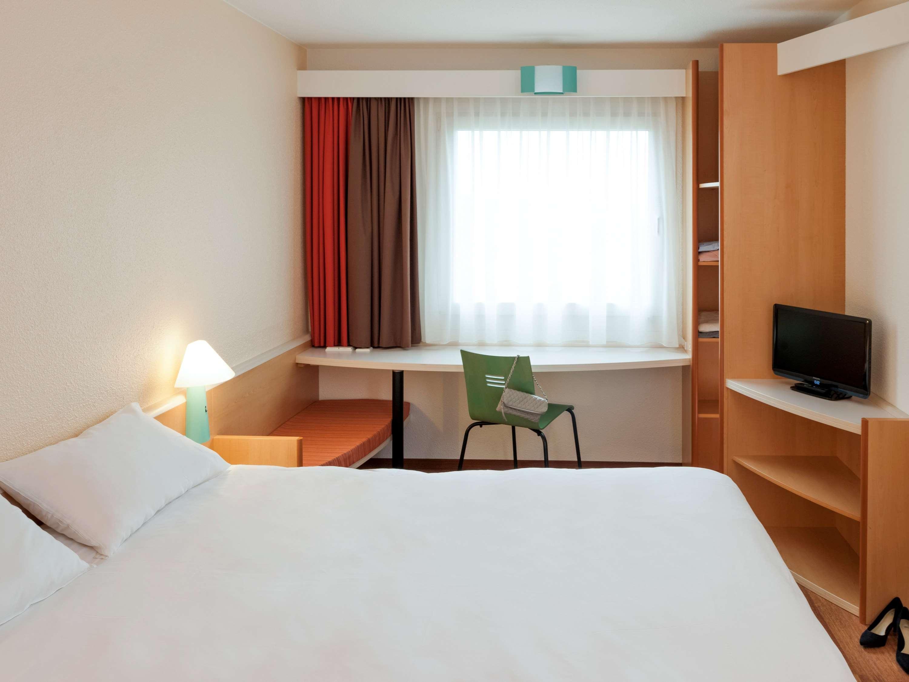 Ibis Gading Serpong Extérieur photo