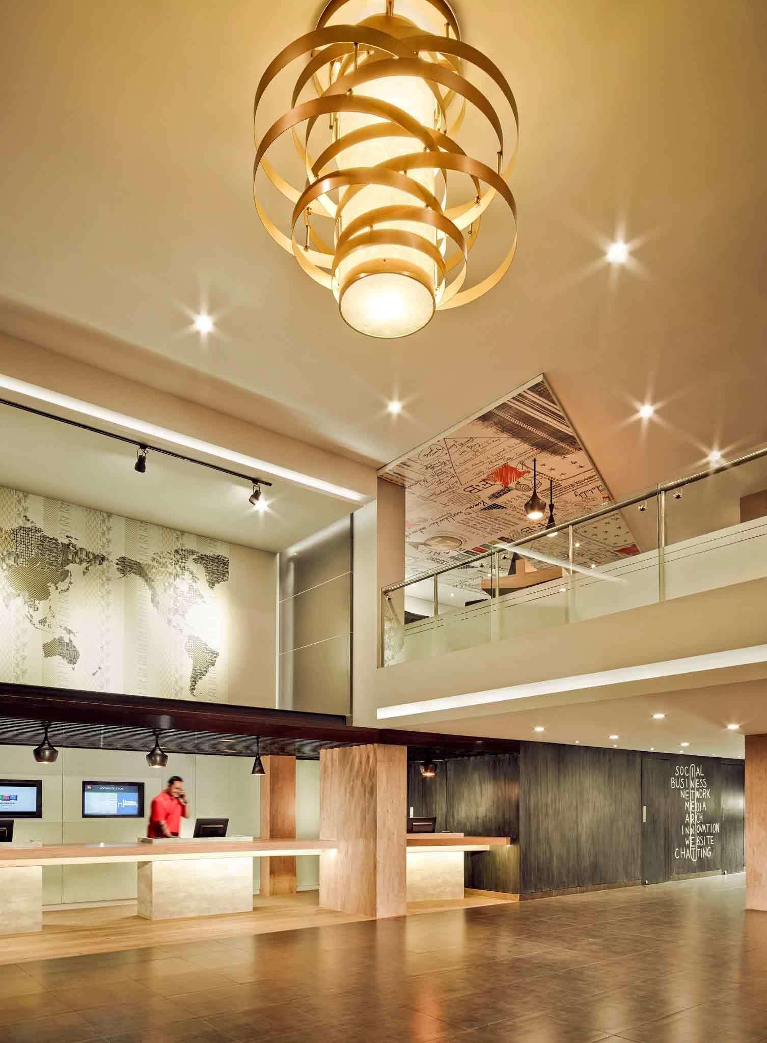 Ibis Gading Serpong Extérieur photo
