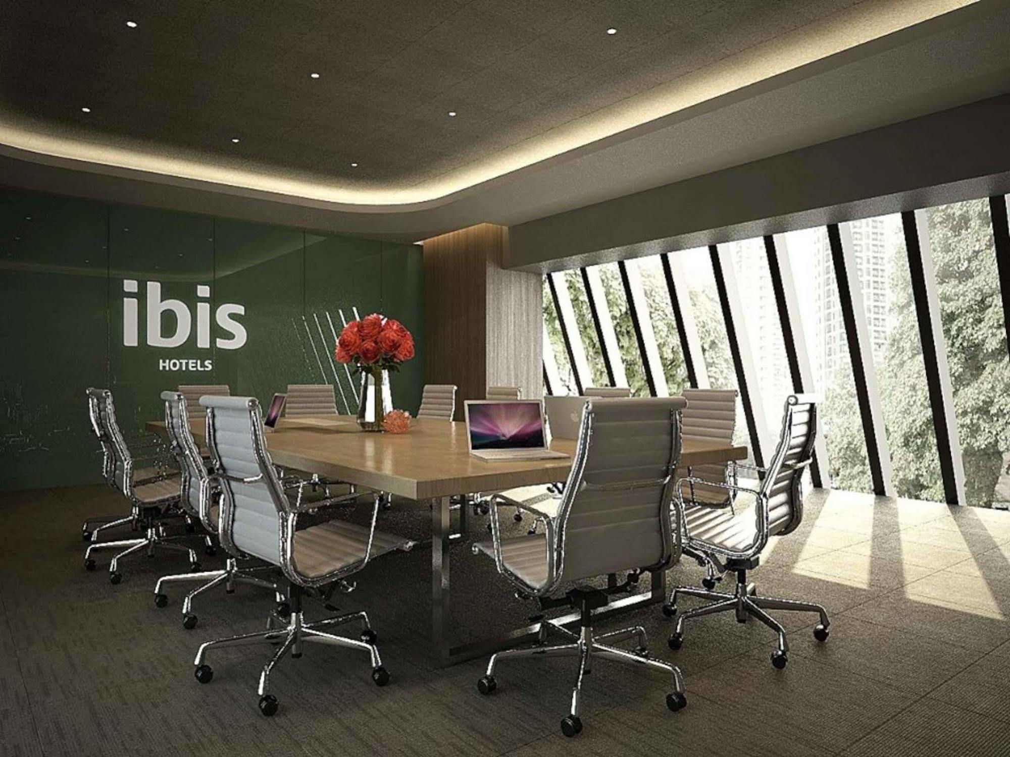 Ibis Gading Serpong Extérieur photo